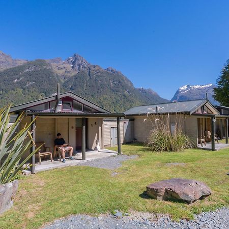 Eglinton Valley Camp Te Anau Downs المظهر الخارجي الصورة