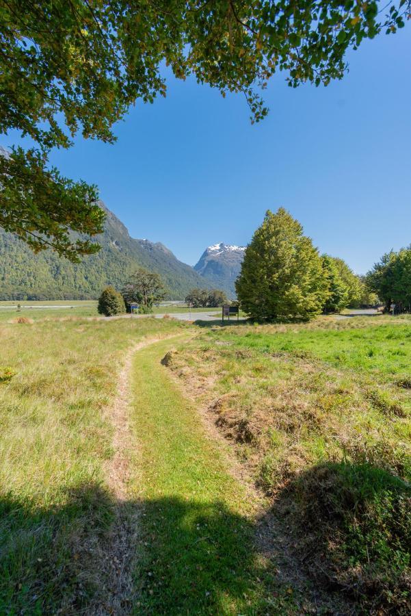 Eglinton Valley Camp Te Anau Downs المظهر الخارجي الصورة